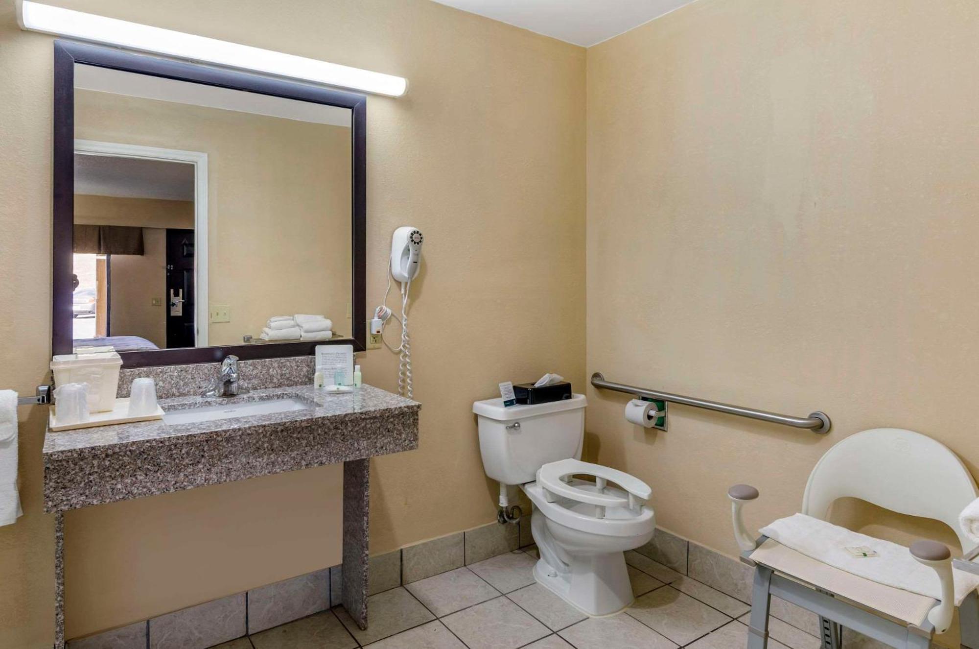 Quality Inn Hillsville Eksteriør bilde